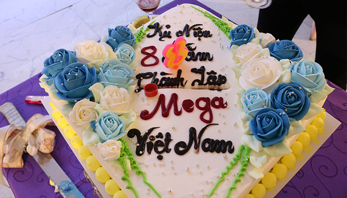 Thành lập 8 năm ky niệm