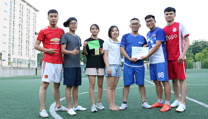 Đội Hiệu quả chiến thắng cuộc thi Kéo co